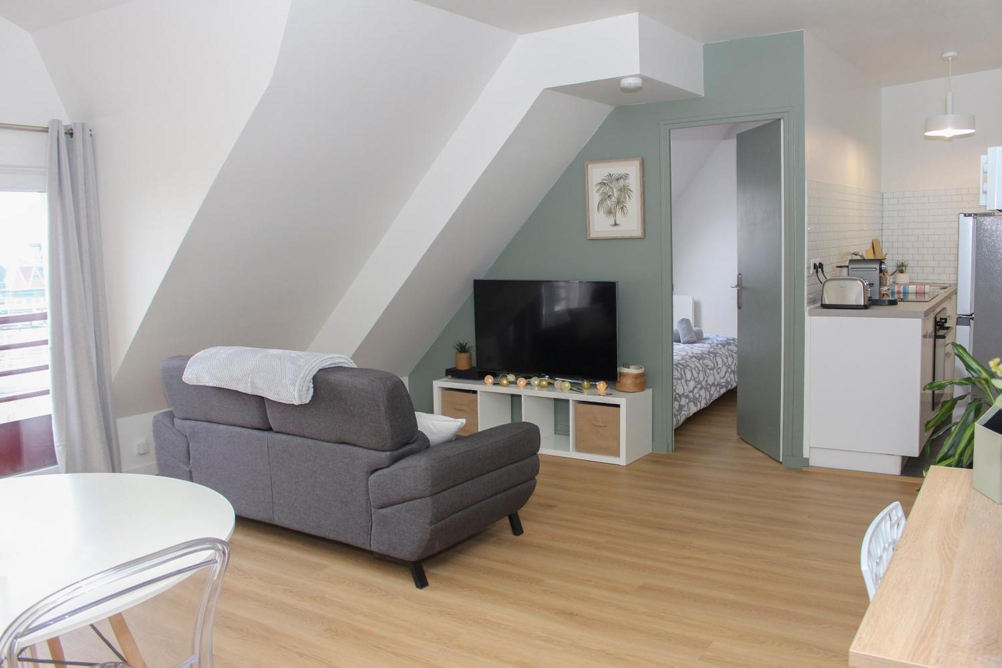 Appartement Entier *Au Pied De La Gare* جوفيزي سور أورج المظهر الخارجي الصورة